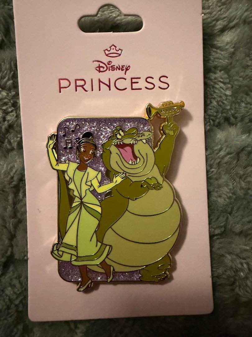 Disney Princess Tiana And Luis Dancing Limited Edition WOW Exclusive Enamel Pin
