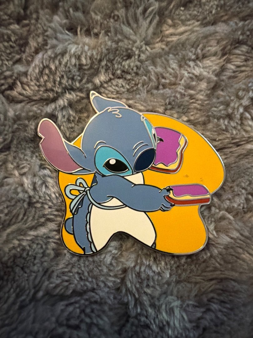 2025 Disney Magical Chefs Stitch Jelly Sandwich Mystery Box Trading Pin (2)