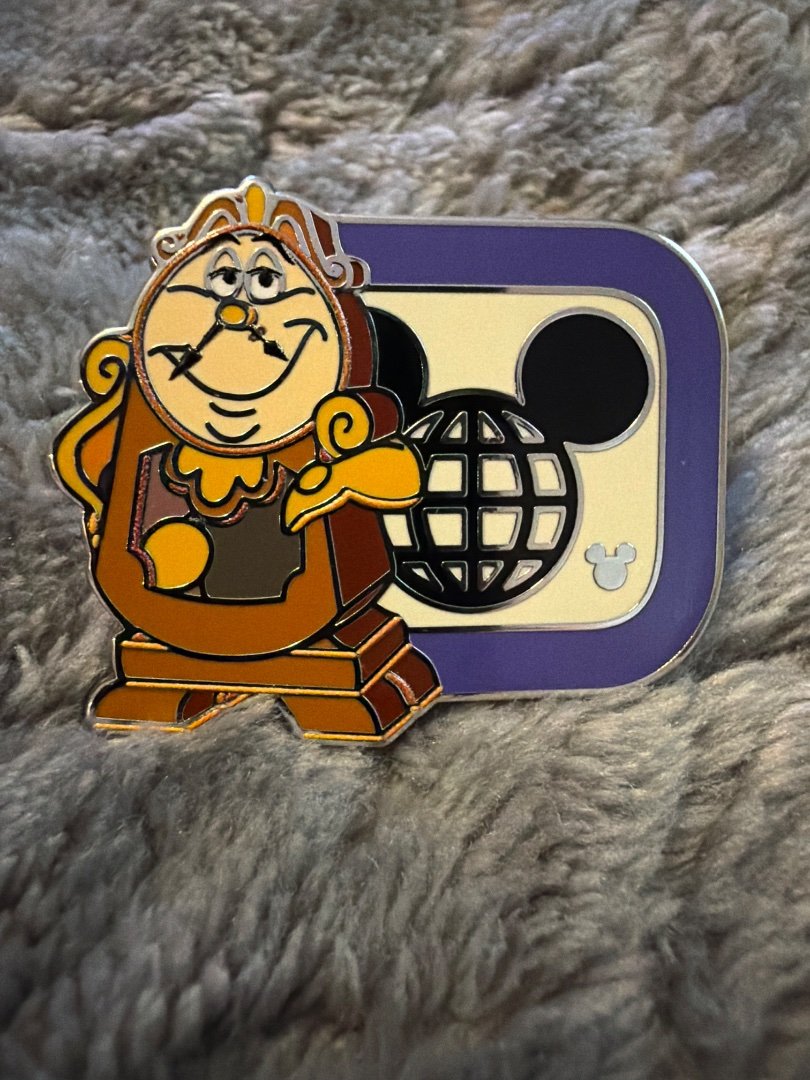 WDW Hidden Series 2025 Wave B: Walt Disney World D Cogsworth