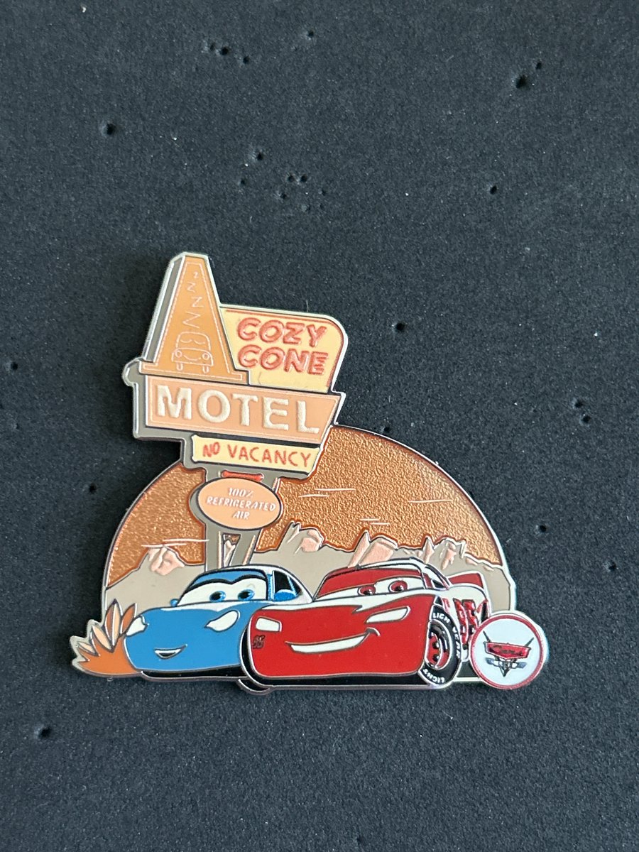 Disney Pixar Cars Land Lightning McQueen Sally Cozy Cone Motel Pin