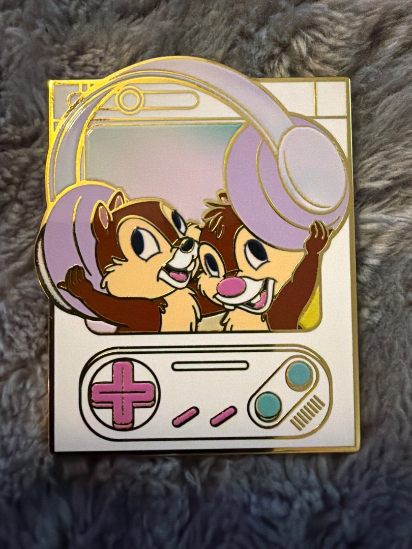 Disney Chip and Dale Handheld Game Console Design Enamel Single Pin