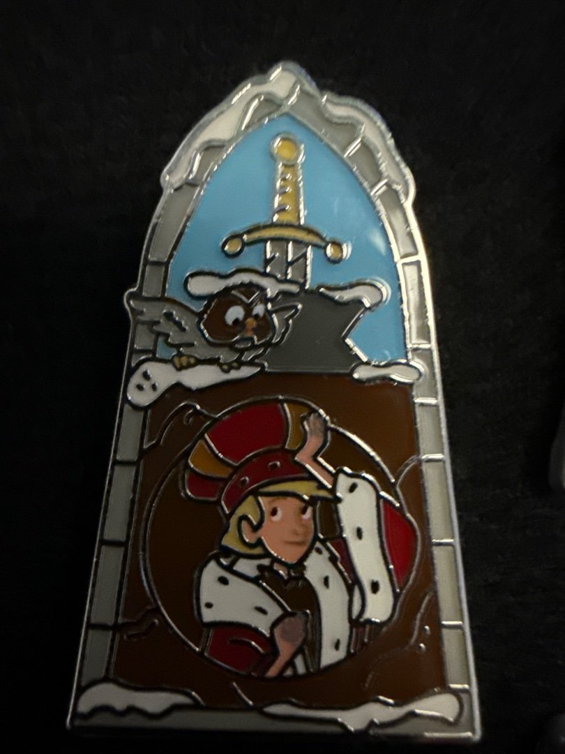 Disney Imaginative Icons Mystery Pin Sword In The Stone Arthur