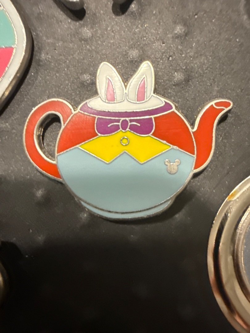 White Rabbit Teapots 2014 Hidden Mickey Alice in Wonderland Disney Pin 102285