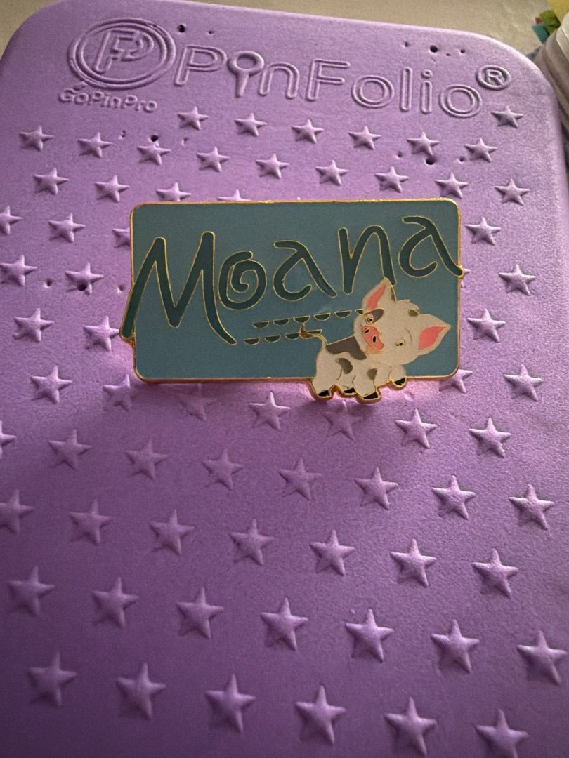 MOANA Princess Signature & Sidekick Pin - Loungefly